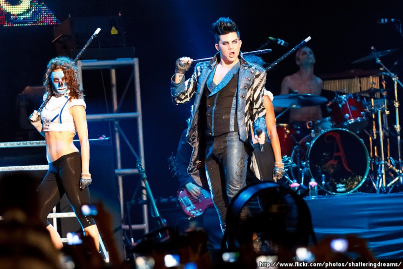 Adam Lambert performing in Singapore in 2010. Photo from Flickr page of KWSW (CC License)