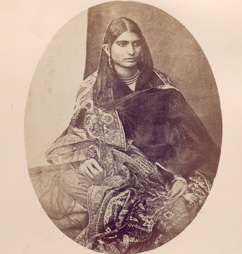 Diljaan, Bazar Woman, Saharanpoor (1868-1875) Photo from The New York Public Library Digital Collections 