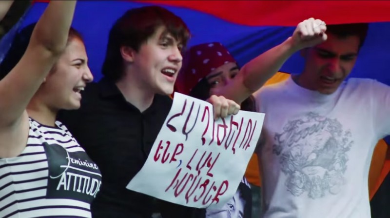 Protesters at Electric Yerevan. Screenshot from YouTube video uploaded by Raymik.