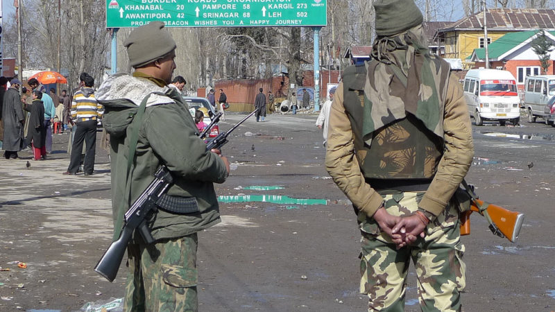 Indian Army on duty in Jammu and Kashmir. Image from Flickr by Kris Liao. CC BY-NC-ND 2.0 