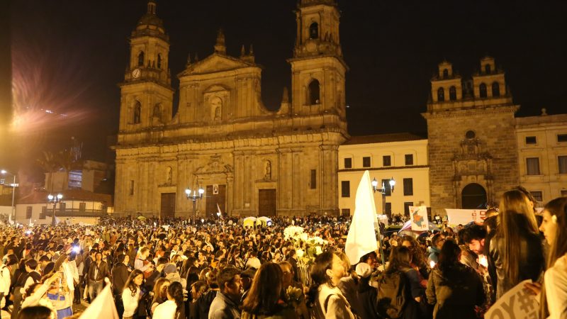 La protesta en Bogotá. Imagen por Ana Luisa González, utilizada con autorización. 