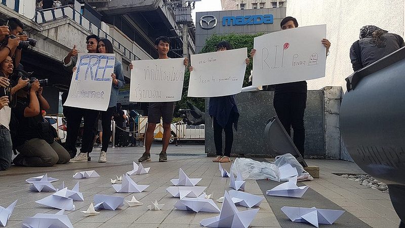 Activists stage a rare protest in Bangkok a few days after the passage of the revised Computer Crimes Act. Image from Prachatai
