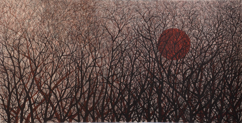 Tableau de Selma Gürbüz dans des tons sombres, de branches entremêlées sur fond de pleine lune brune.