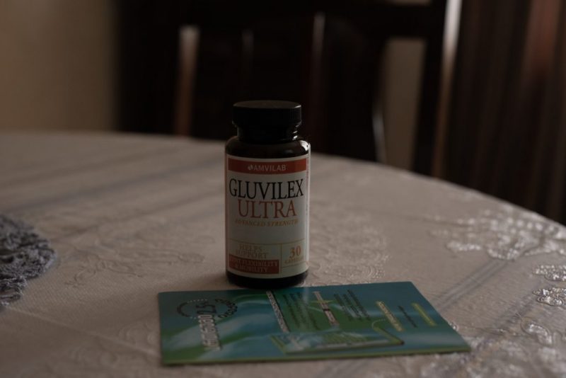 Flacon de « Gluvilex Ultra », un médicament qui traite les problèmes articulaires