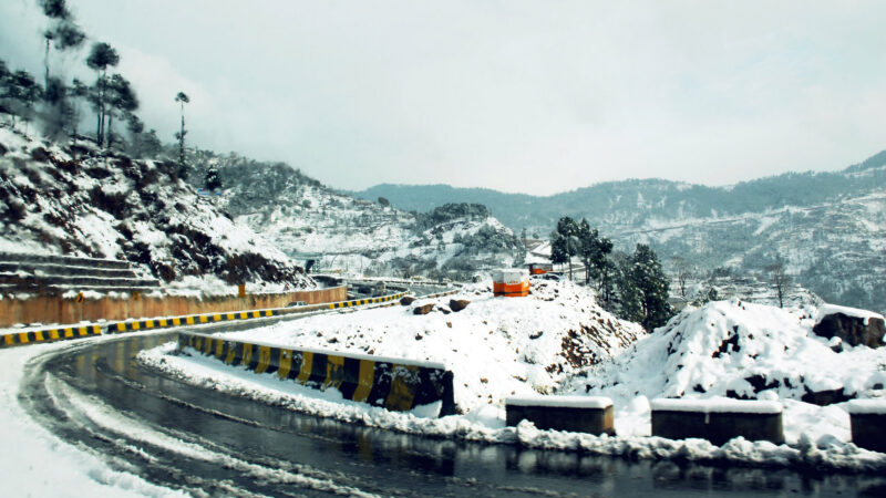 Snow in Murree, Punjab, Pakistan. Image from Flickr by Jannino. CC BY-NC 2.0.