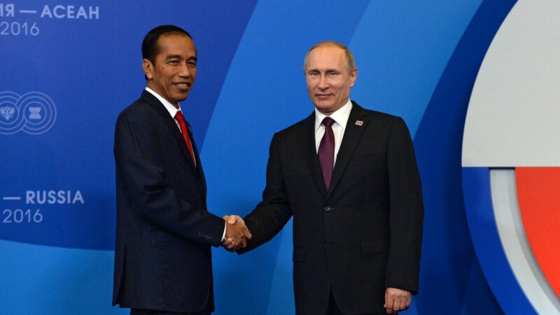 Indonesia is caught between Russia and the West ahead of the November G20 conference