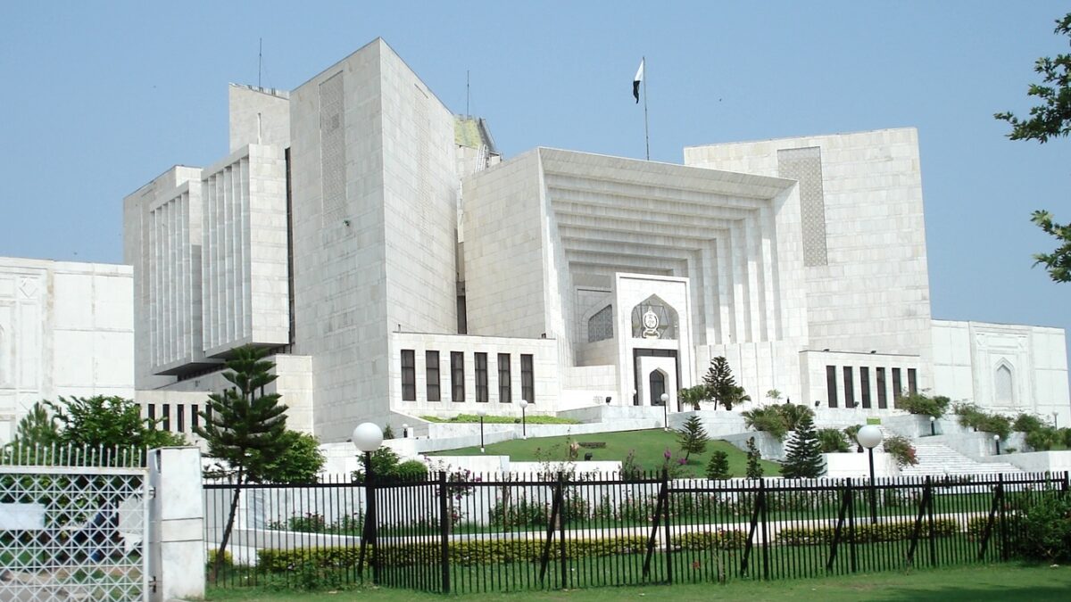 The Supreme Court of Pakistan. Image via Wikipedia by Uroojmirza71. CC BY-SA-4.0